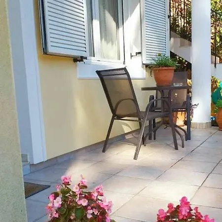 Apartment Rosa Garden House Corfu (city)
