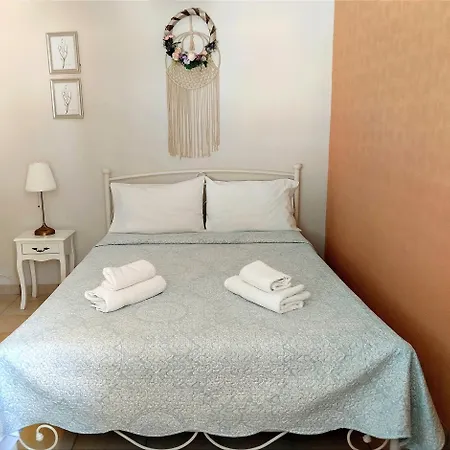 Rosa Garden House Apartment