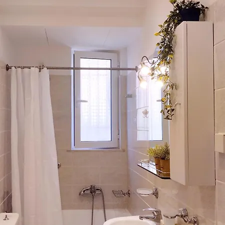 Rosa Garden House Apartment *